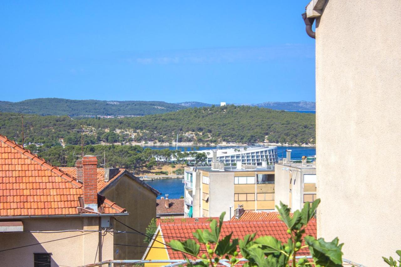 Apartment Tonka Šibenik Стая снимка