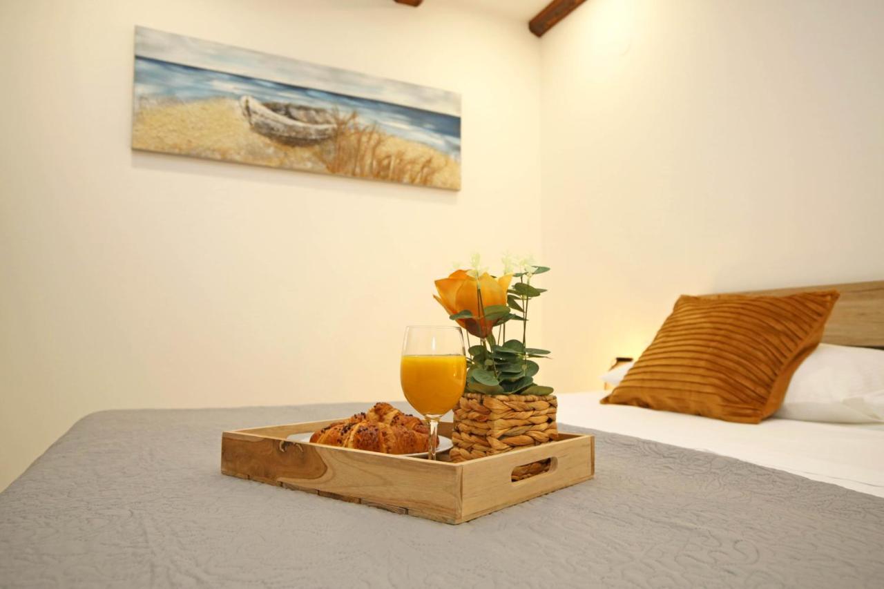 Apartment Tonka Šibenik Екстериор снимка