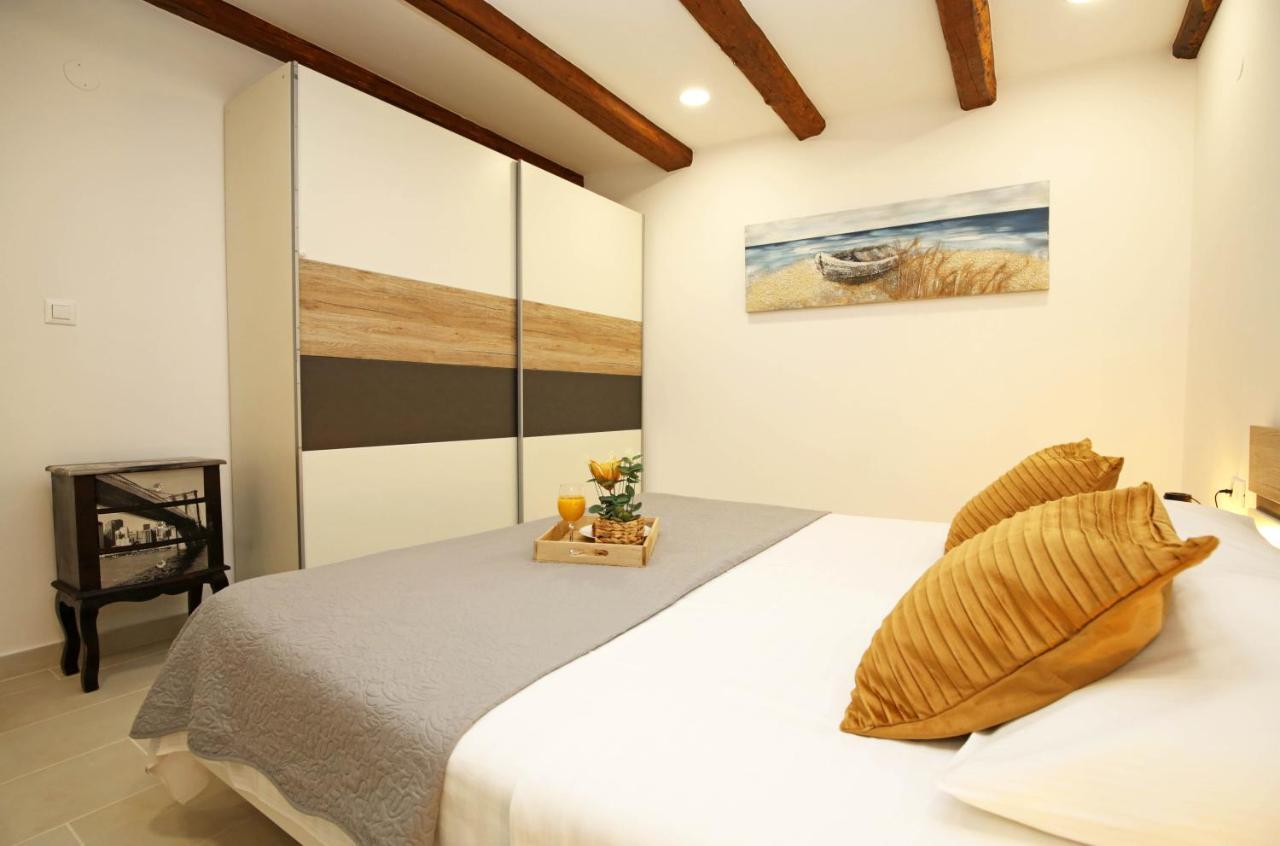 Apartment Tonka Šibenik Екстериор снимка