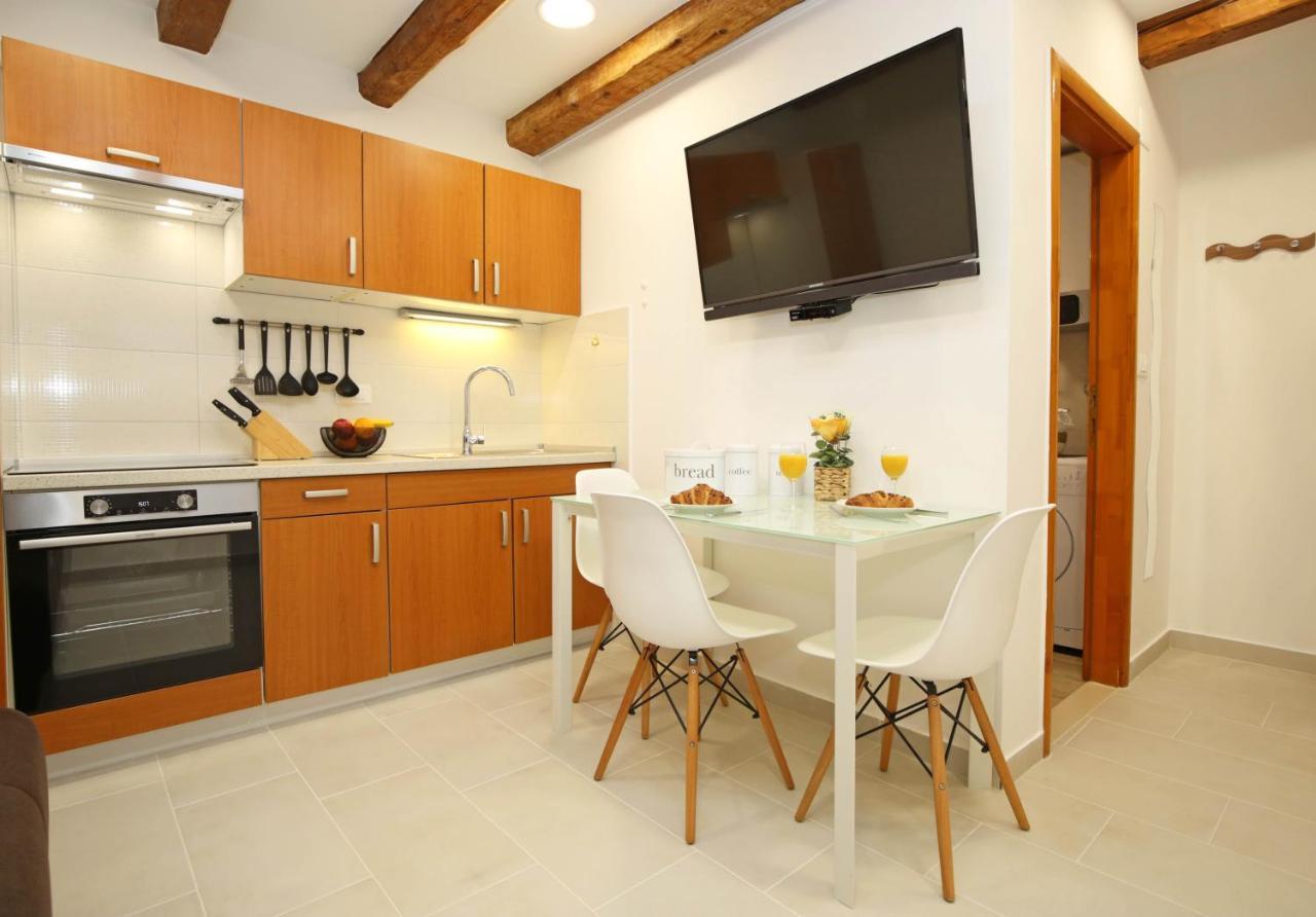 Apartment Tonka Šibenik Екстериор снимка