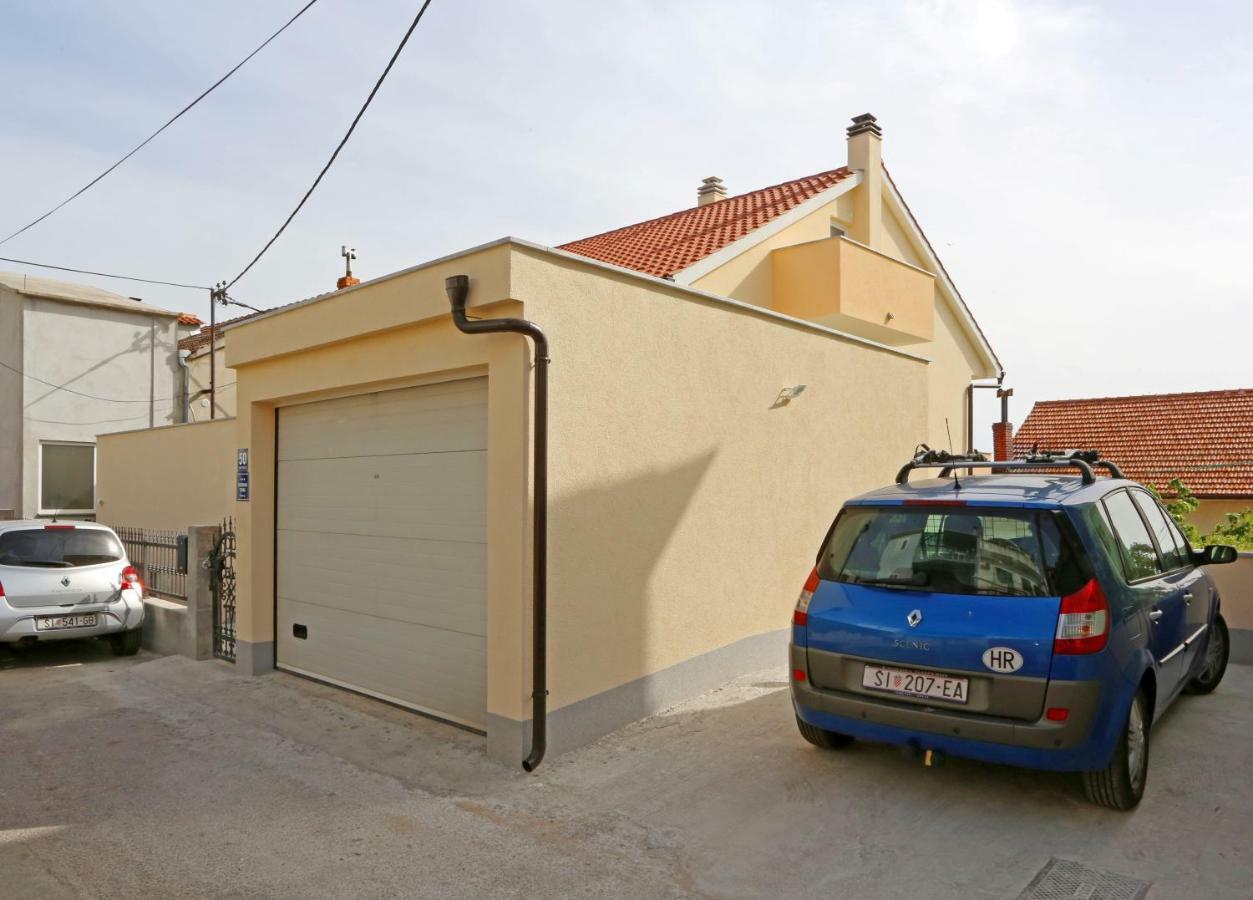 Apartment Tonka Šibenik Екстериор снимка