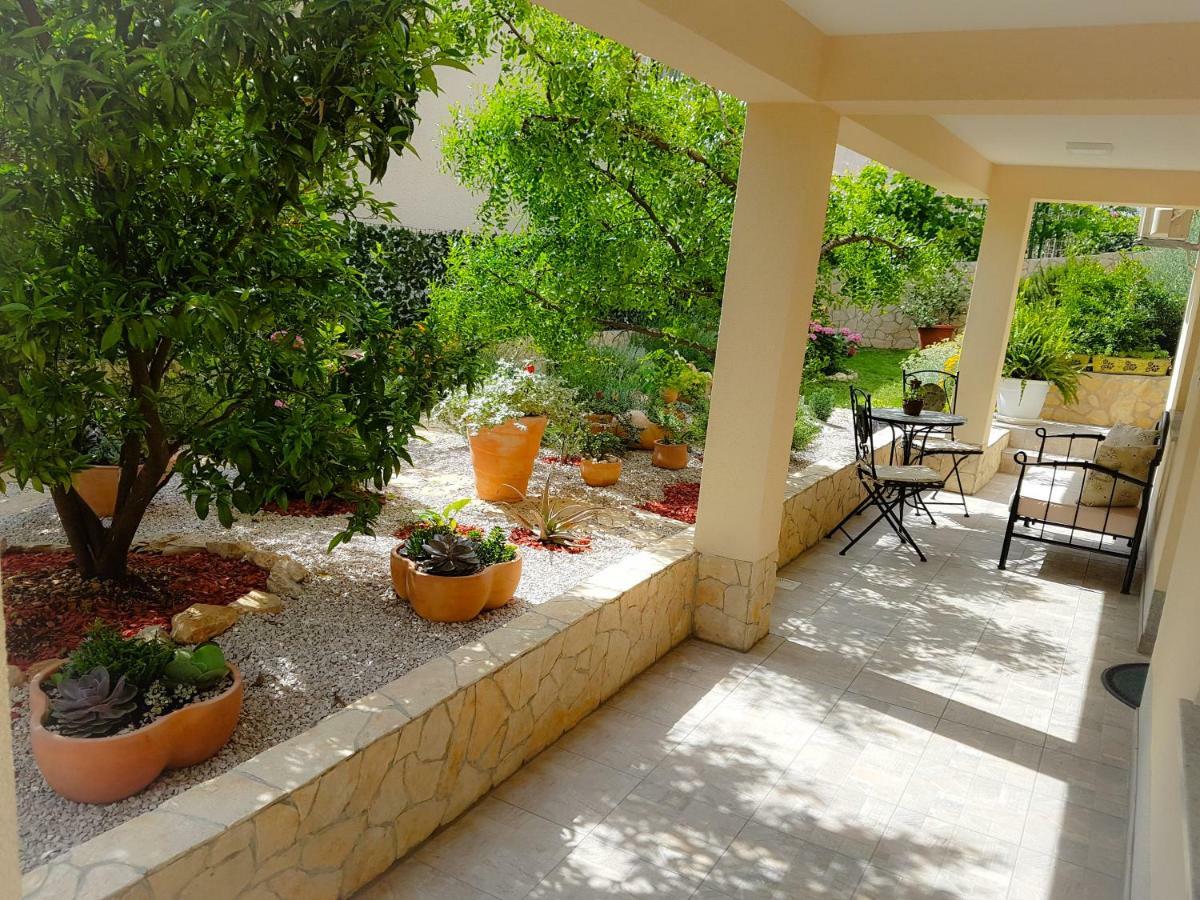 Apartment Tonka Šibenik Екстериор снимка